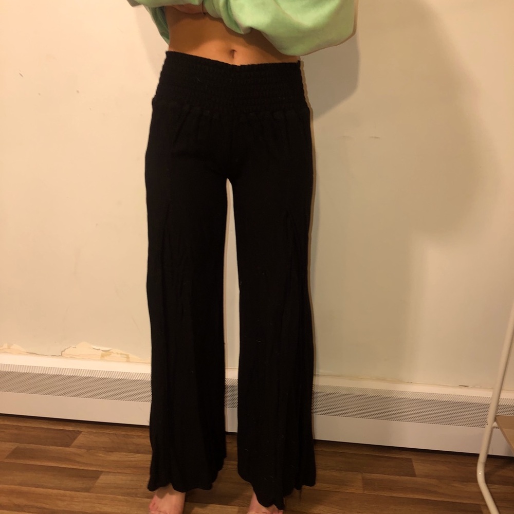 YOGA FLOW PANTS